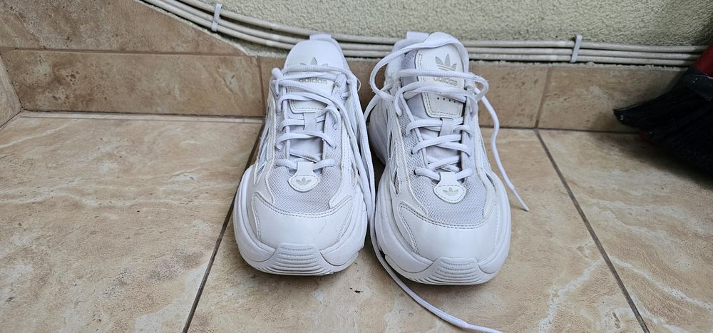 ADIDAS OZGAIA damskie buty rozmiar 39⅓ wkładka 24,5cm