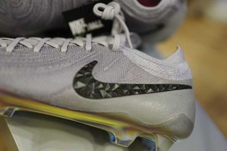 Nike Phantom GX 2 Elite AS FG Low Rising Gem Pack R.43