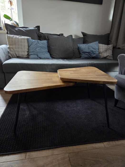 Stolik kawowy z blatem dębowym