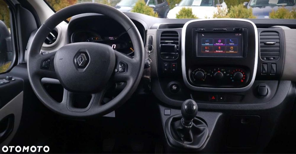 Renault Trafic 2016R osobowy