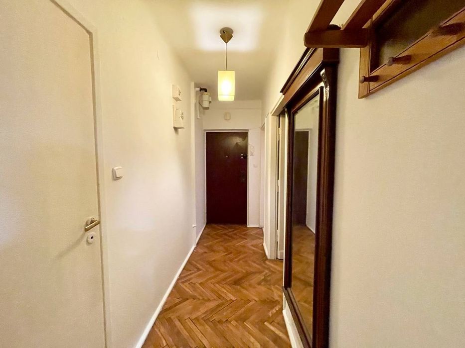 2500 PLN, 2 pokoje, metro Racławicka, bezpośrednio od właściciela.