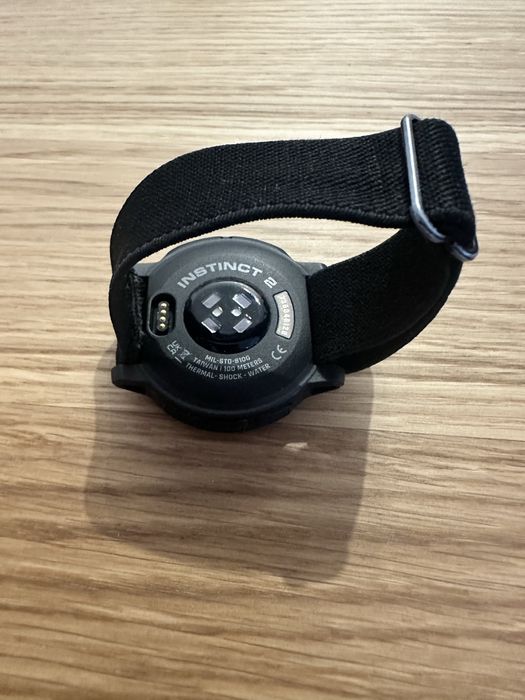 Smartwatch garmin instinct 2