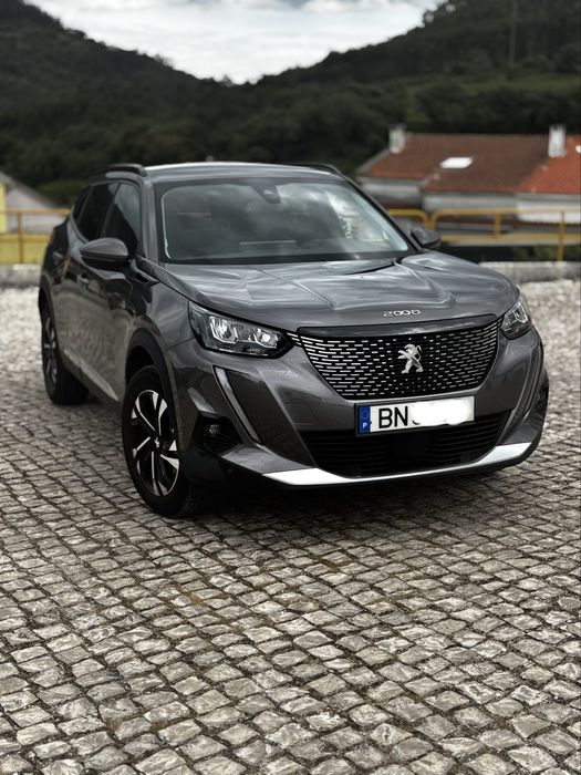 Peugeot 2008 1.5 130cv com poucos Quilómetros