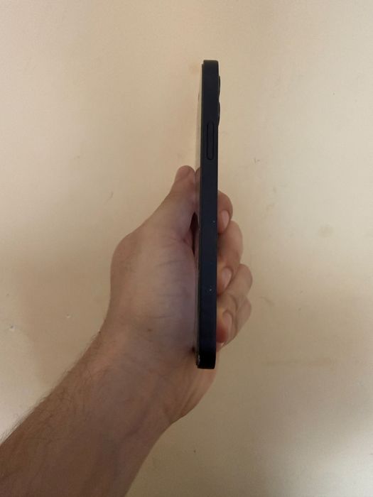 Apple Iphone 12 uszkodzony