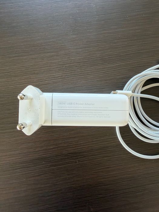Oryginalny zasilacz ładowarka Apple MacBook 140w MagSafe 3