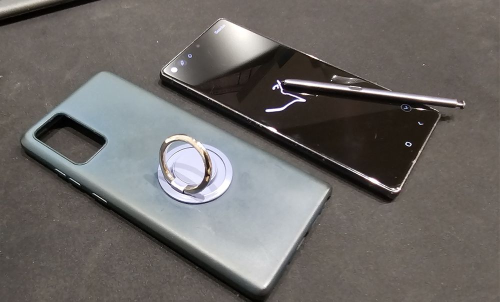 Samsung s20 Ultra 5g 256Gb
Pen stylus
Usado mas muito bem estimado 
Co