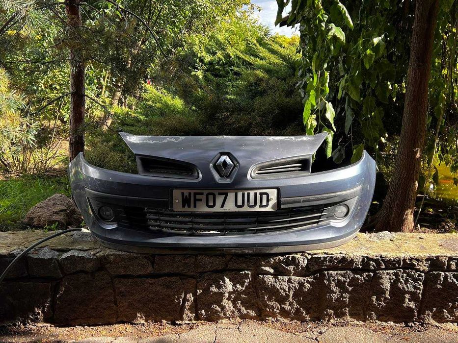 Дешевий Оригінальний Бампер Renault Clio 3 (2005-2009). Деталі кузова.