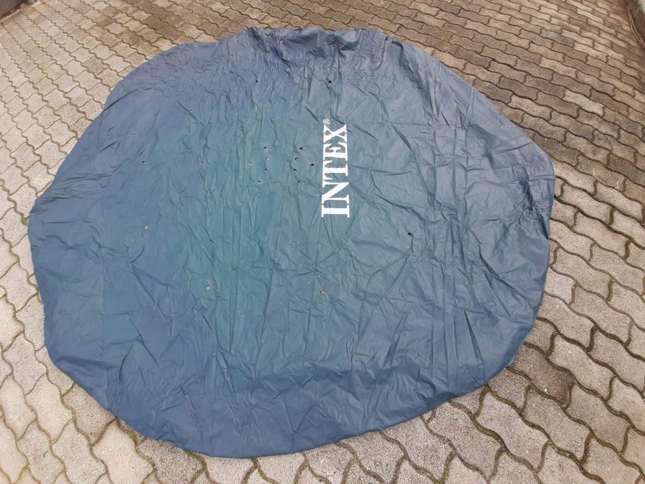 Piscina com cobertura