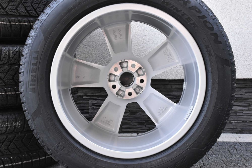 Nowe koła zimowe OEM Audi Q4 Sportback e-tron VW ID.4 ID.5 ID.6 SKODA ELROQ ENYAQ PEAQ CUPRA Tavascan 19" Pirelli
