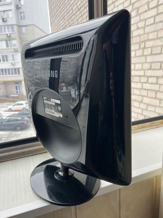 Монітор Samsung SyncMaster 932B