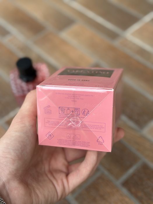 Духи жіночі Valentino Donna Born In Roma. Валентіно Донна