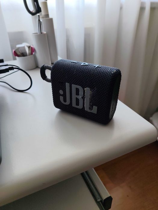 coluna JBL  GO 3 de som ESPECTULAR