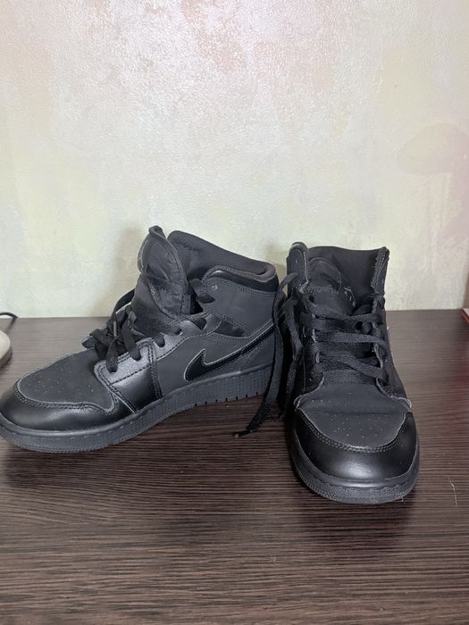 Nike Air Jordan Mid