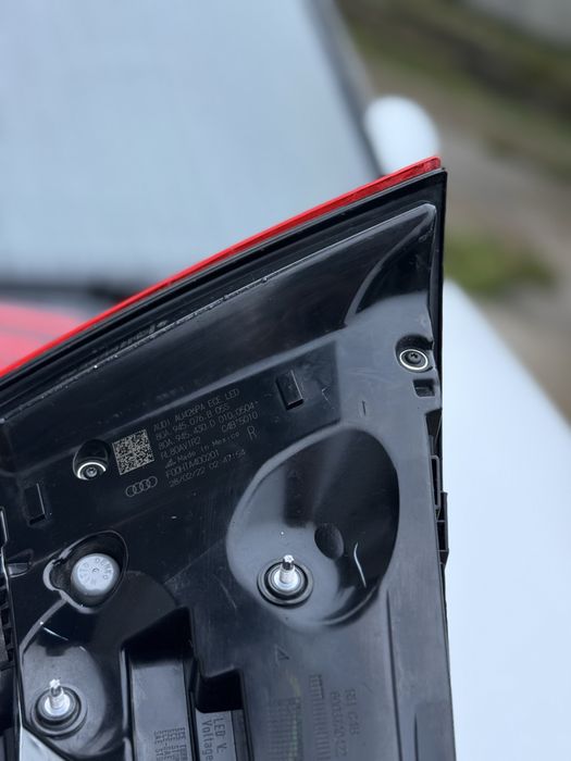 Задні ліхтарі q5 80a рест до рест Європа динамічні