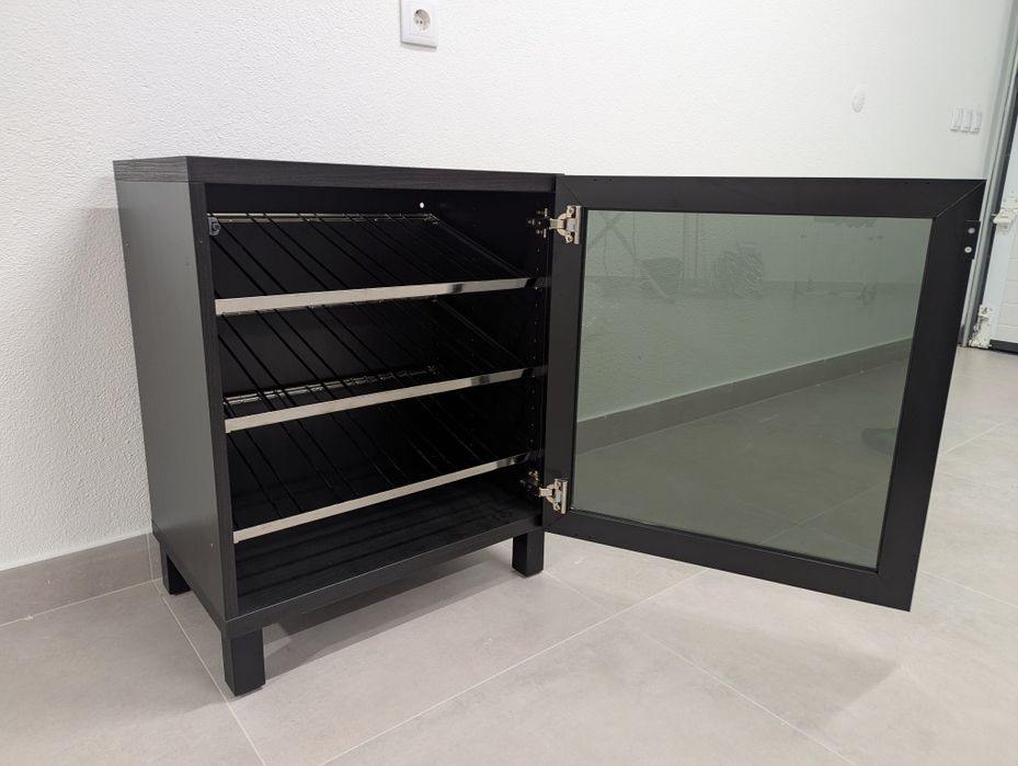 Garrafeira 24 garrafas