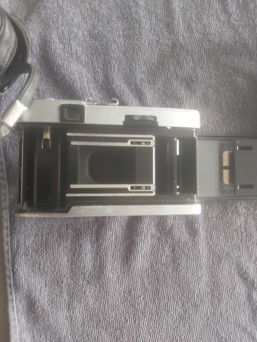 Máquina Fotográfica OLIMPUS TRIP 35