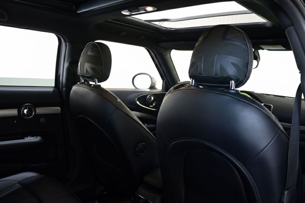 Mini Clubman Cooper D 150 cv Automatico com kit John Cooper Works