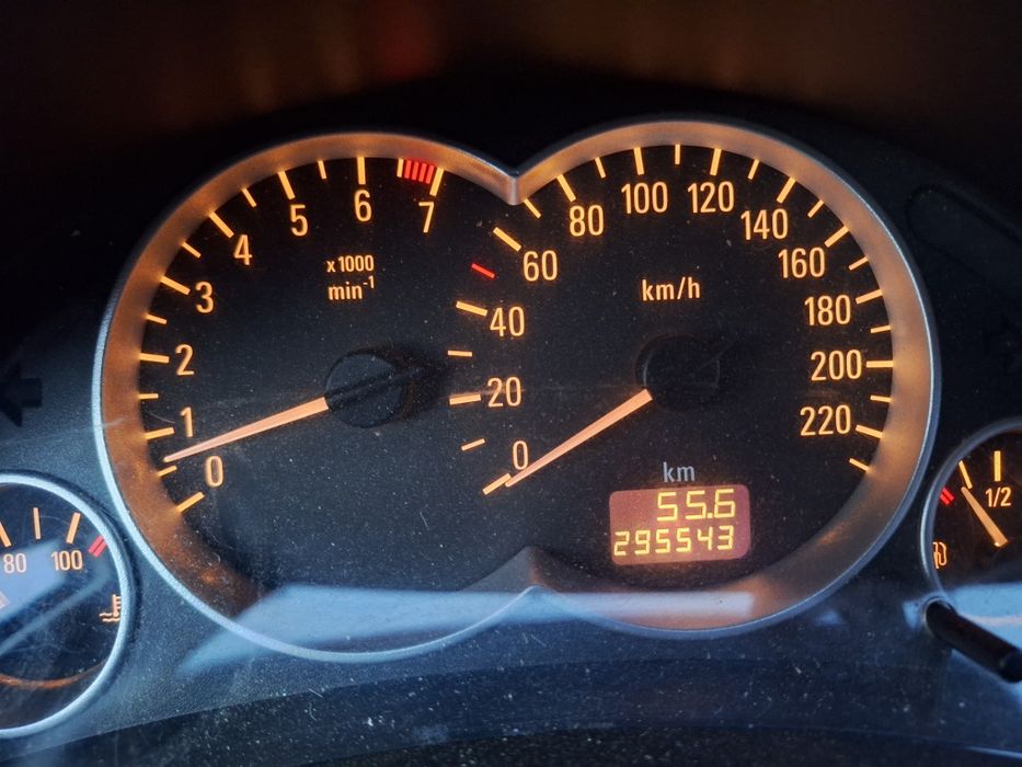 Opel corsa 1.2 gasolina 2003