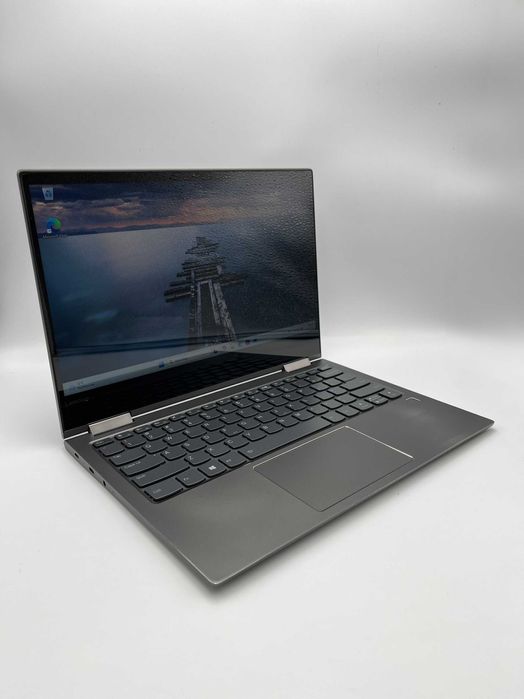 Laptop-Tablet / Lenovo Yoga 730 / Dotyk / i5-8250U / 8GB / 256 SSD / FHD / Bateria 100% / Klaw. US / Office / Rok Gwarancji / FV