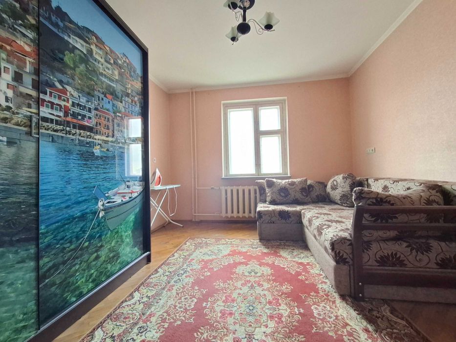 Продаж 3 кім. кв. вул. Новаторів,22В