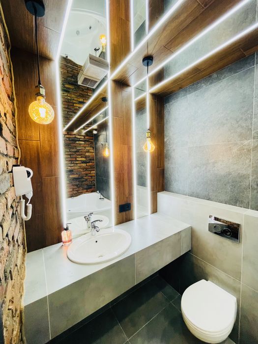 Подобово, погодинно 2к-з РЕЗЕРВНИМ ЖИВЛЕННЯМ! ДЖАКУЗІ -ЖК Рівер Парк