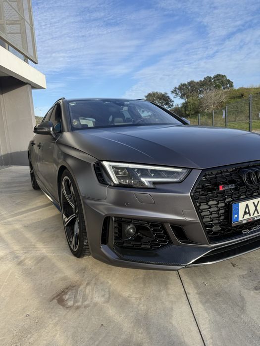 Audi RS4 Aavnt 2019