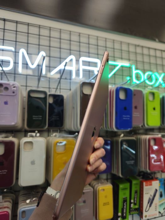 Планшет Apple iPad Pro 9.7" 32GB Рожевий + Apple Pencil