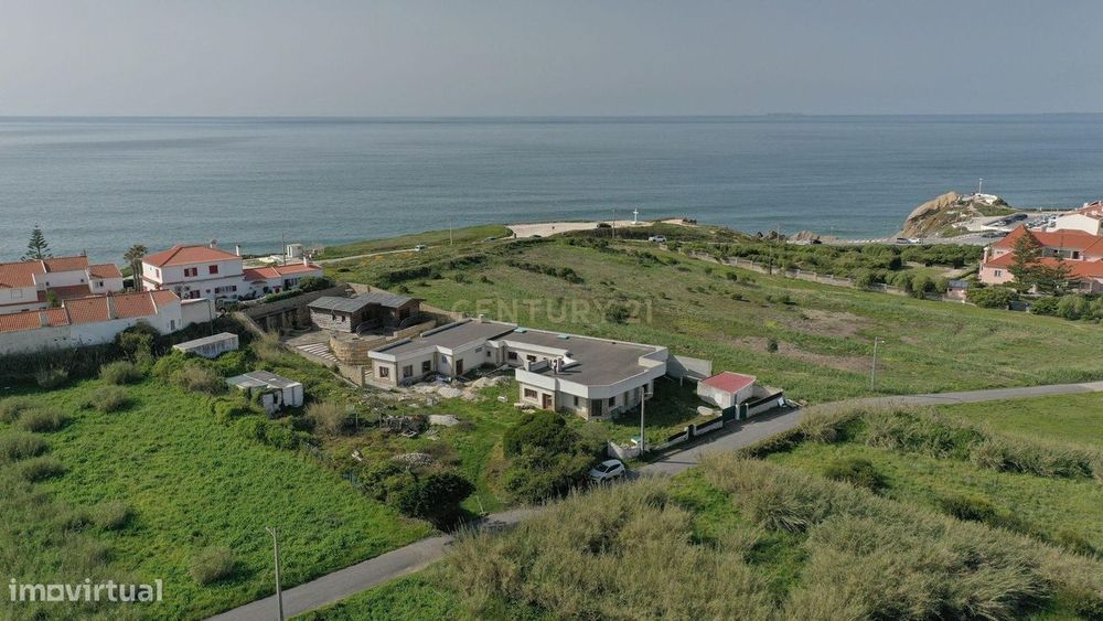 Hostel Boutique T8 + 2 bungalows T1 em Silveira, Torres Vedras