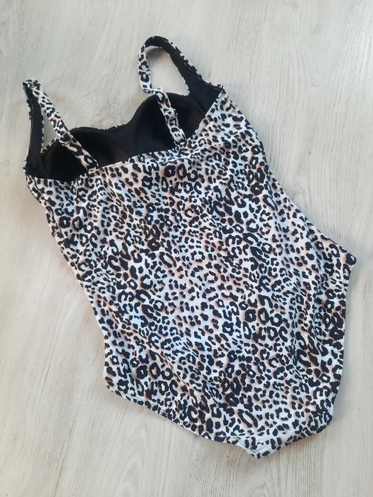 Утягивающий леопардовый сплошной слитный сдельный купальник 50-52 xxl