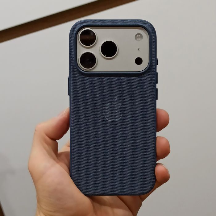 Чехол iPhone 18 Pro TechWoven Case (Deep Sea Blue)