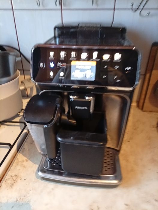 Ekspres do kawy Philips lattego 5400