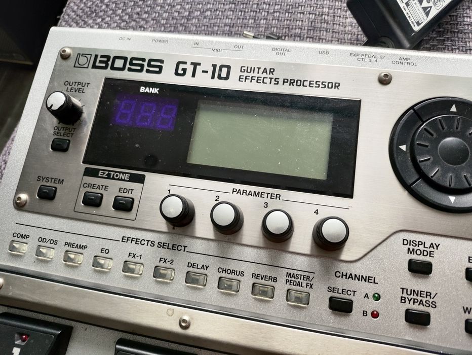 Boss GT-10 multiefekt gitarowy + oryginalny zasilacz Roland