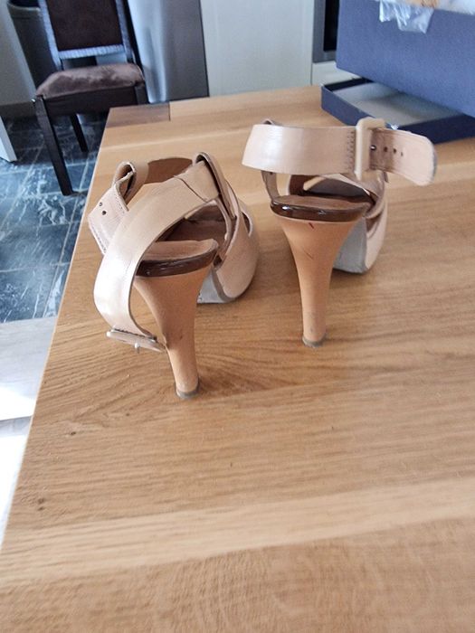 Czółenka,szpilki Ryłko 37