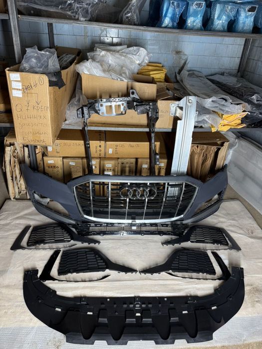 Audi Q5 Бампер та  решітка хром накладки птф AUDI Q5 2021 2022 2023