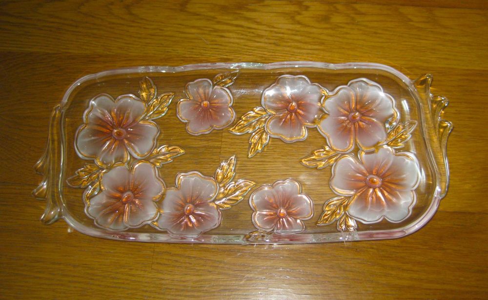 Travessa / Bandeja Original Walther Glass Alemá: Flores Rosa em Relevo