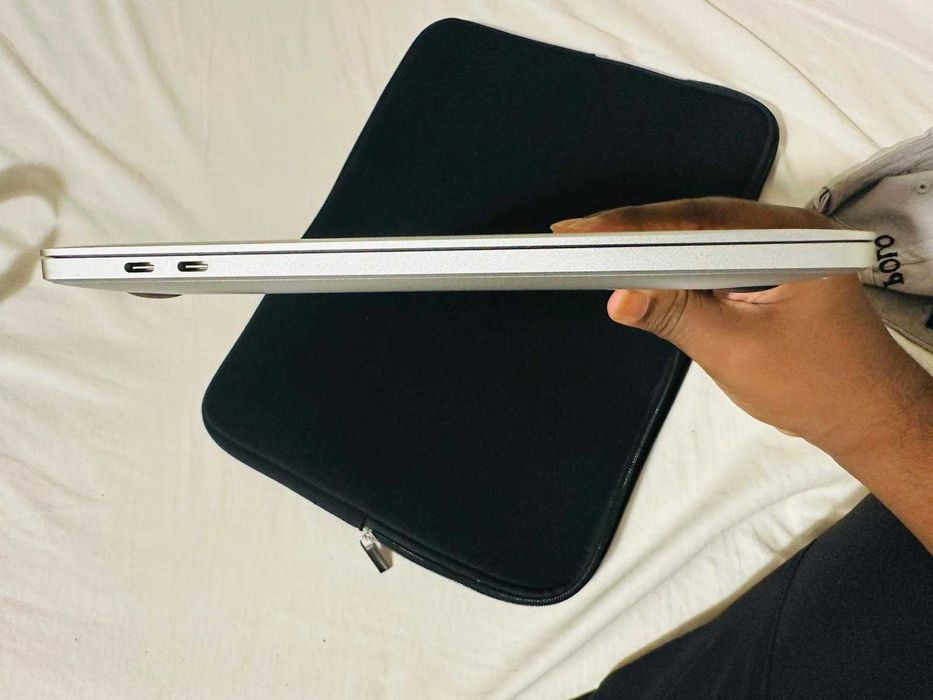 MacBook Pro '13' M1 2020 – 16GB RAM 258GB