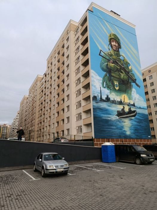 Продаж просторої 2-кімнатної квартири, район Озерна, вулиця Кармелюка