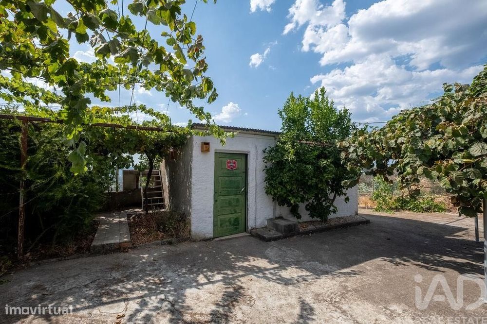 Moradia isolada em Cerdeira e Moura da Serra de 94 m2