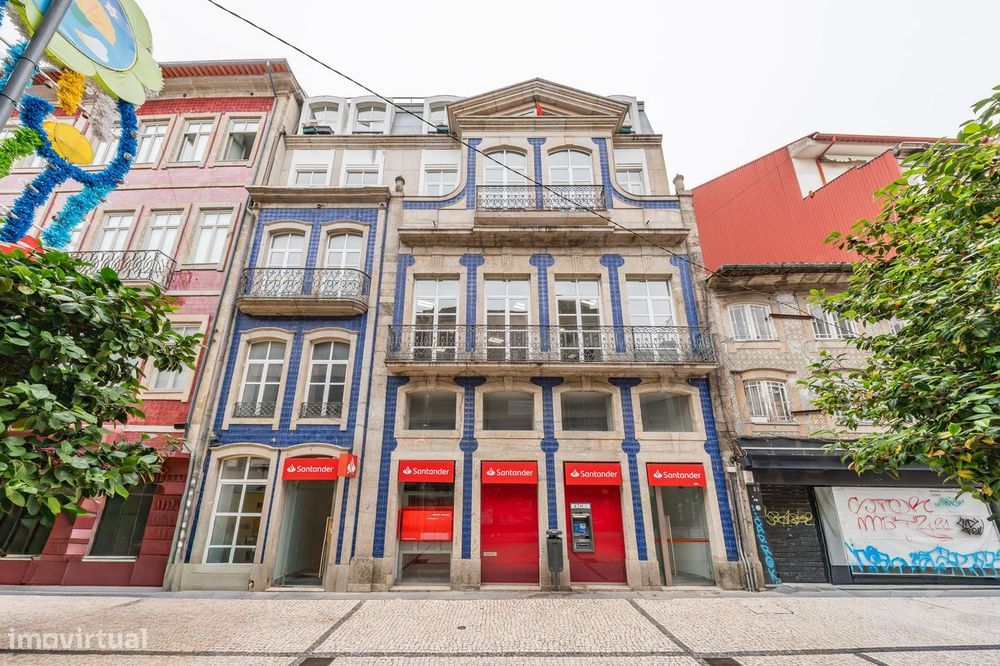 T3 c/ 192m no coração de Braga 3ºpiso c/elevador, estacionamento <50m.