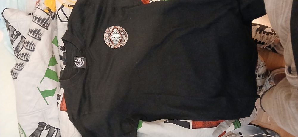 T shirt independent