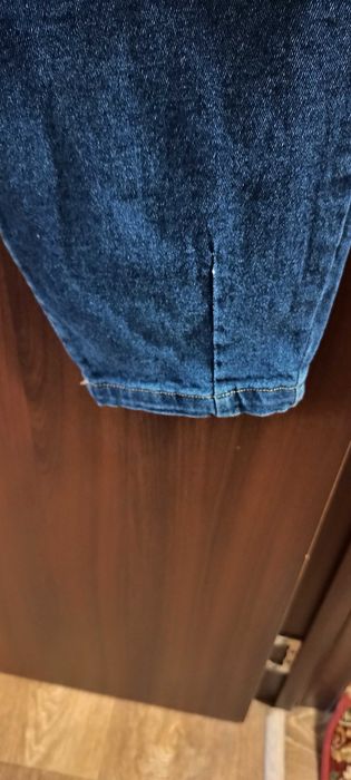 Продаю джинси -мом