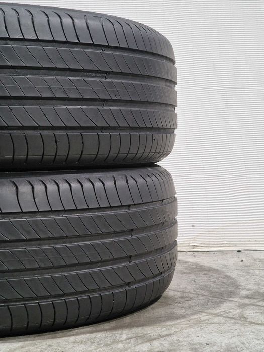 2 Pneus 225/55R18 MICHELIN Semi Novos