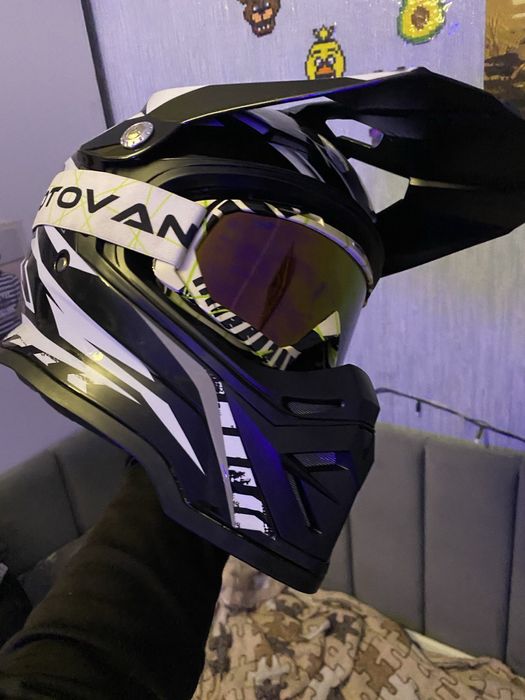 Мото шлем кросовий