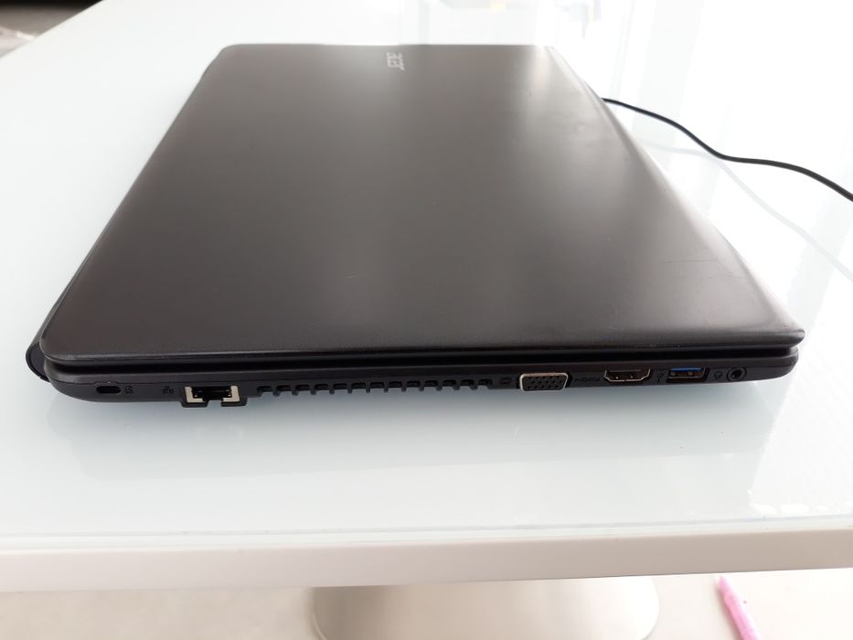 Продам ноутбук Acer Aspire  E1-522
