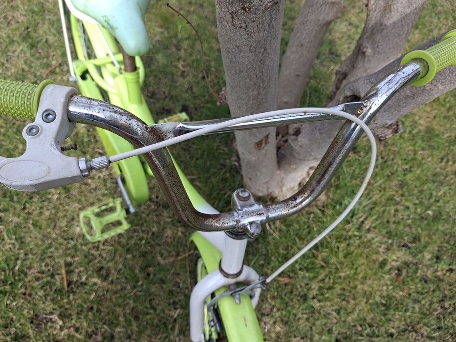 Продам велосипед для девочки, колеса 18