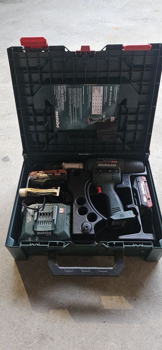 Máquina de rebites Metabo NMP 18 LTX BL M10