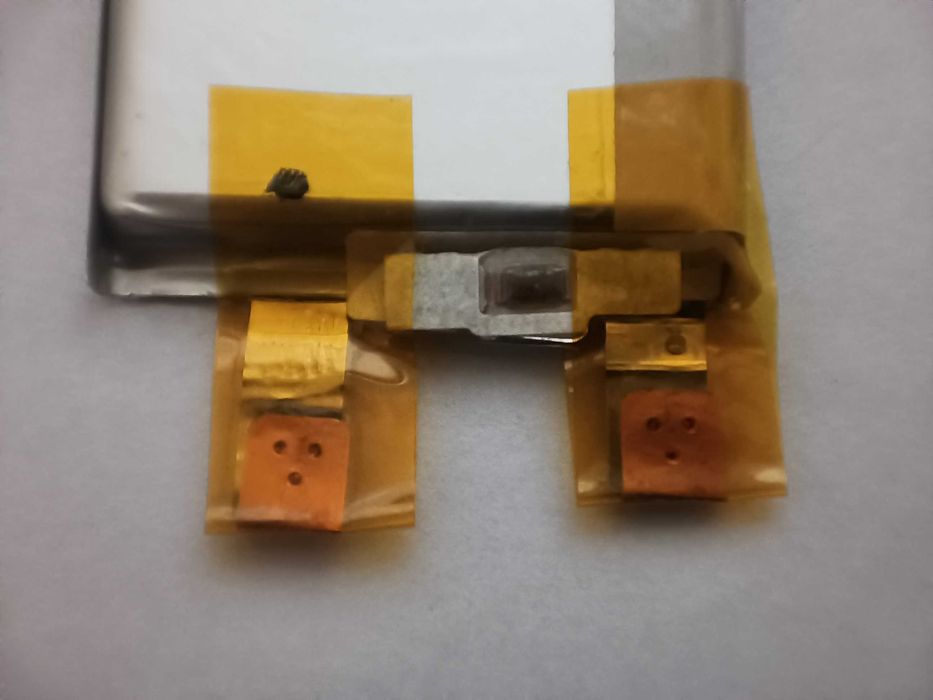 Bateria Litowo-Polimerowa 3.7 V (4.4 x 33 x 75)