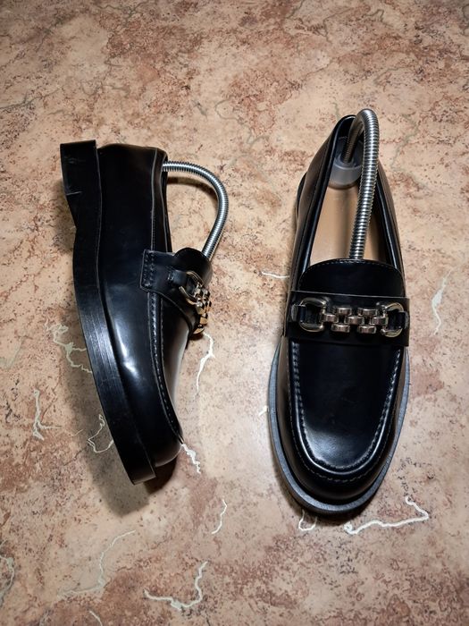 Лоферы туфли сандали HM