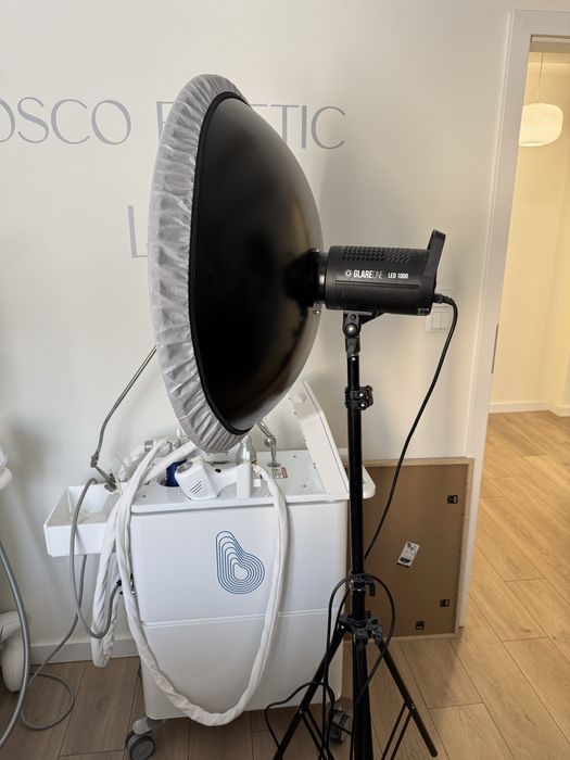 Glareone LED 1000 + beauty dish, czasza i statyw, mega zestaw