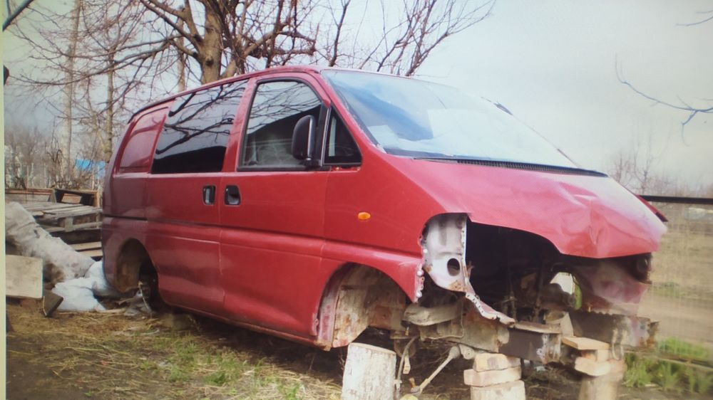 Продам мітсубіши Л 400 деліка L 400